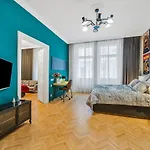 Design Spacy By Center * Praga