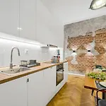 Design Spacy By Center * Praga